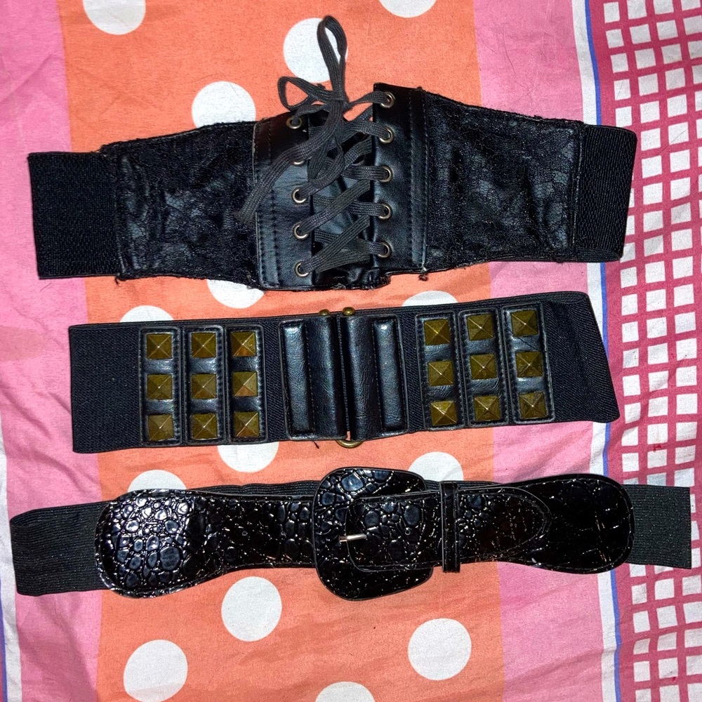 Dress belt bundle size small/medium